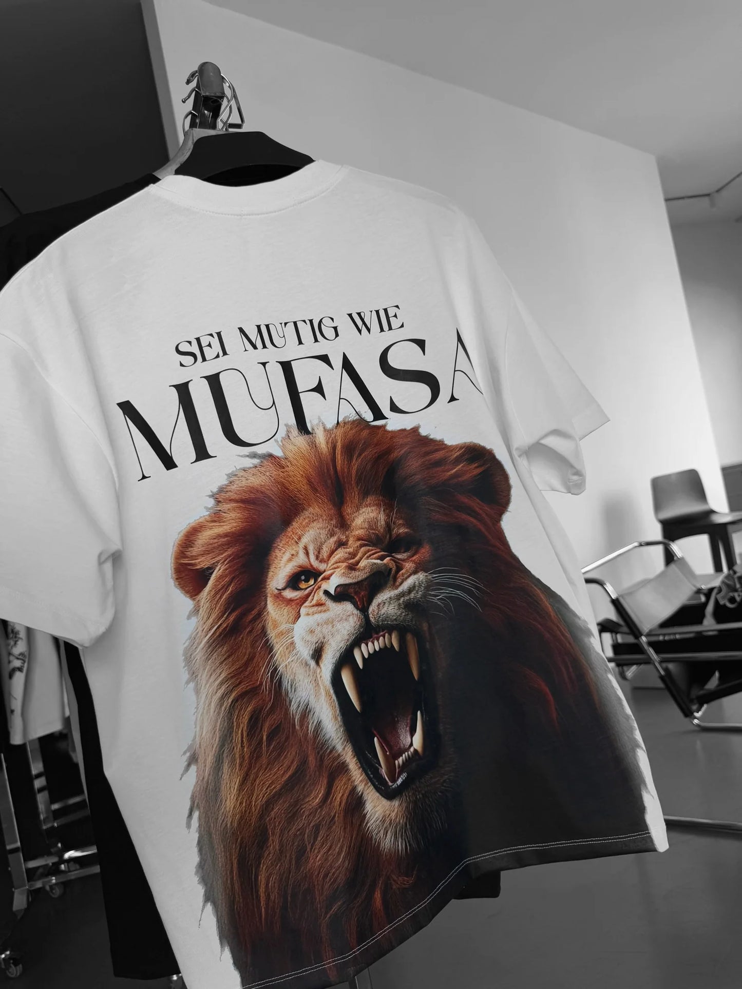 Oversize Lion T-shirt
