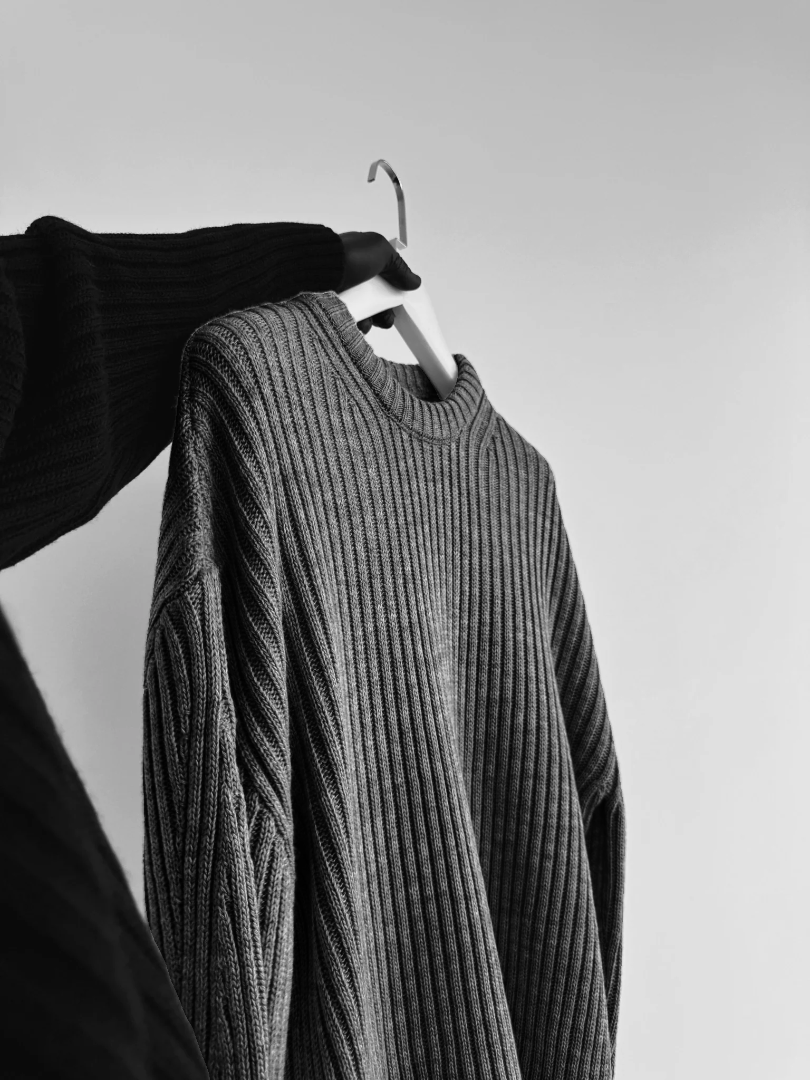 Rounded knit loose fit Black sweater
