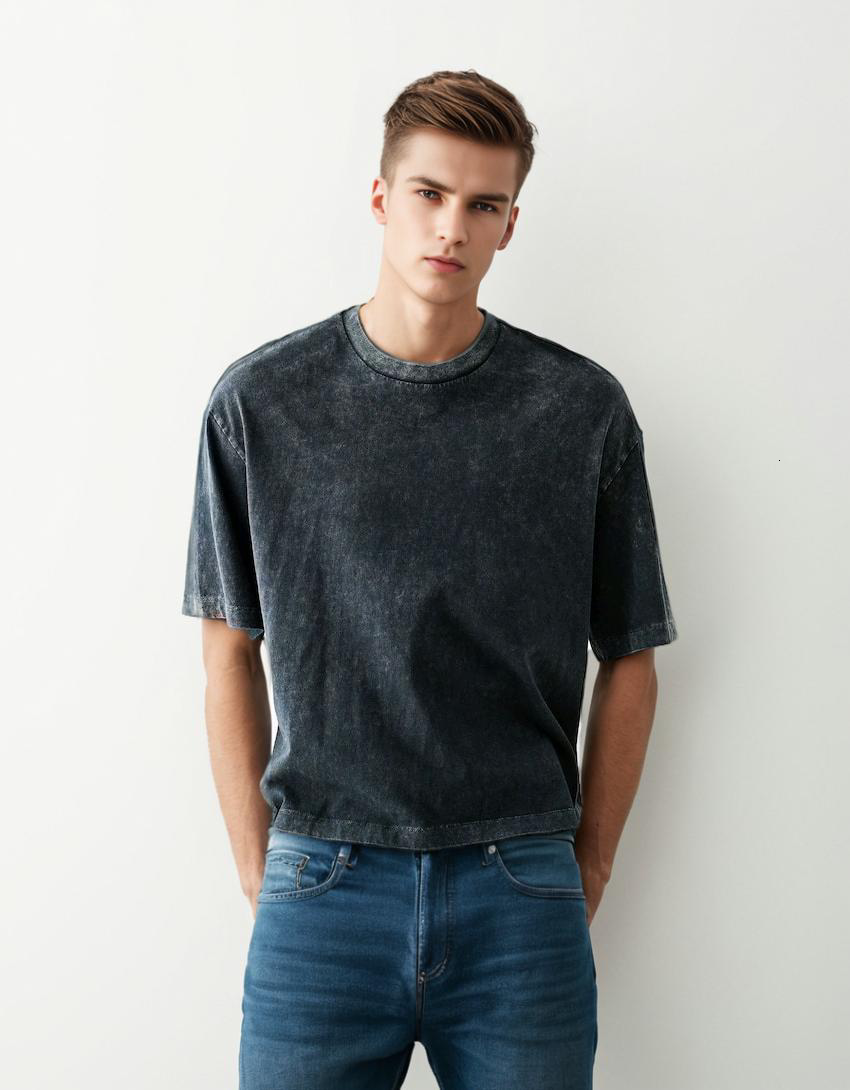 stone-washed rounded black t-shirt