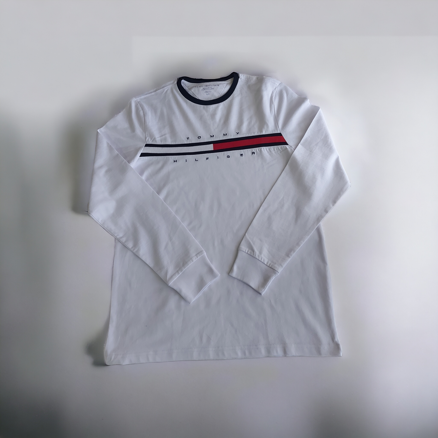 tommy sleeved shirt