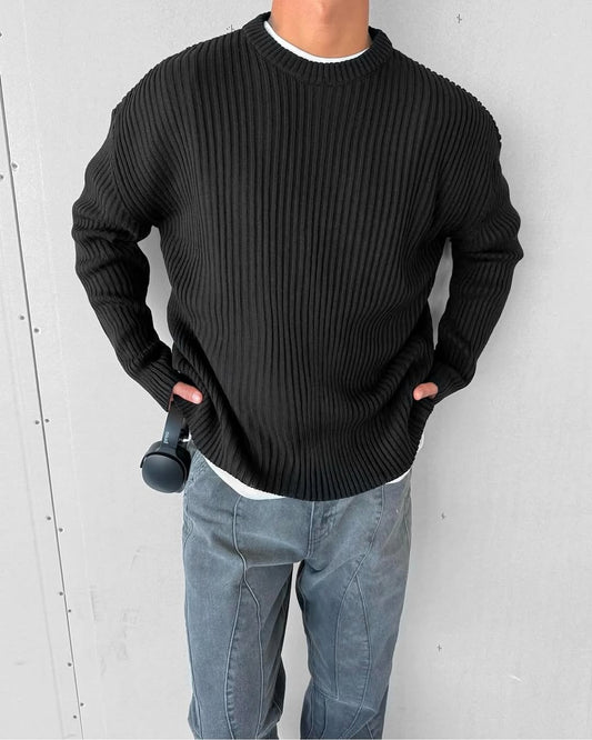 Rounded knit loose fit  Black sweater