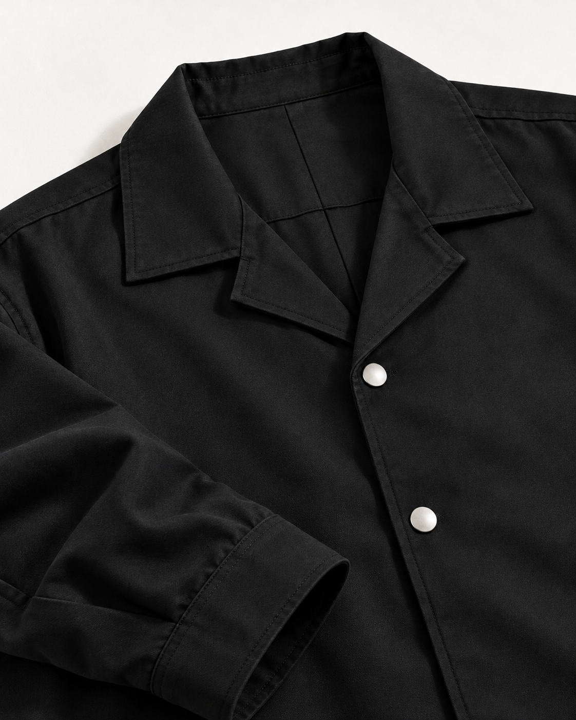 Forma Suit Black collar detail