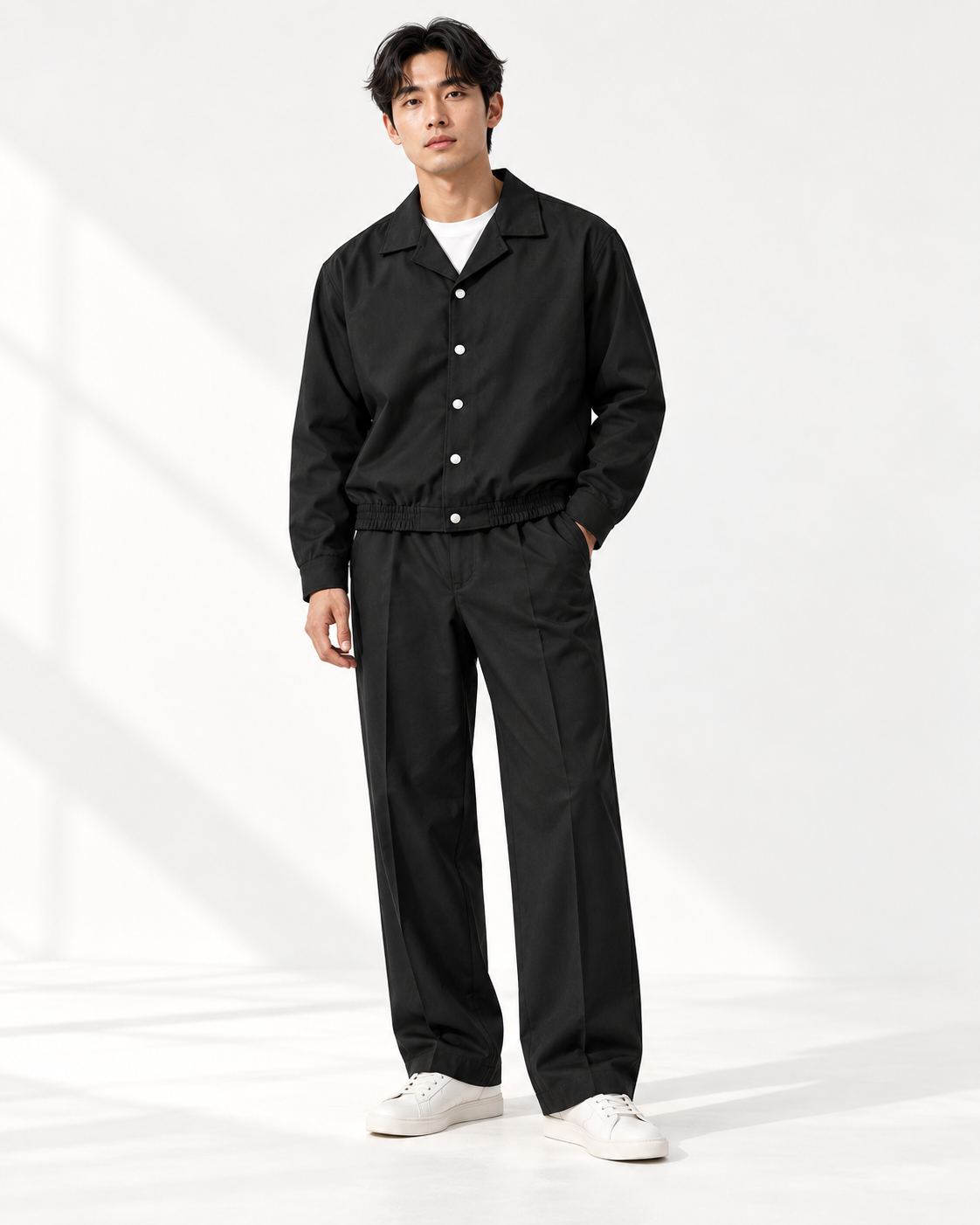 Forma Suit Black on model